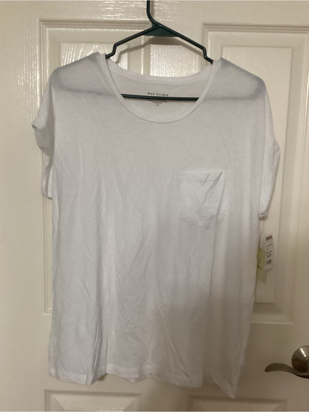 Max Studio White Favorite Tee Women’s Large NWT